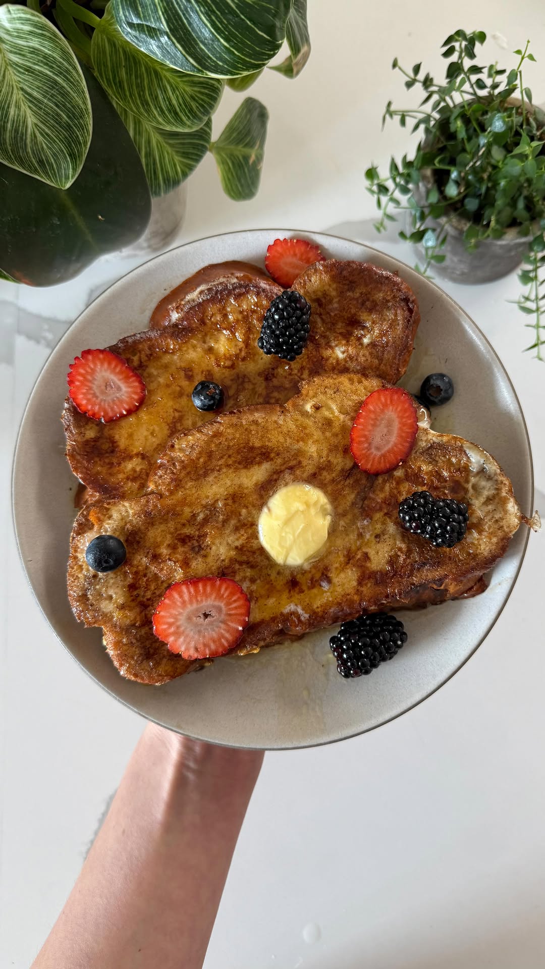 Instagram post by @maxiskitchen for gonnaneedmilk. Caption reads: The Best Challah French Toast✨

The secret to the....