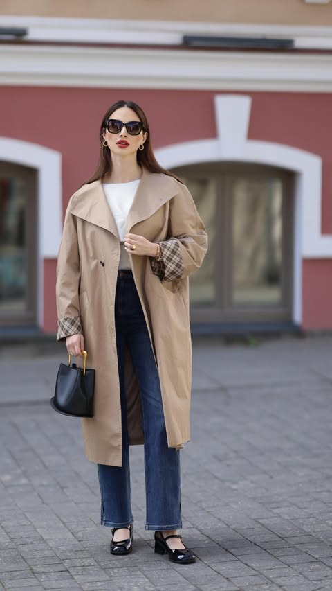 Instagram post by @ninnanatsvlishvili for Goelia. Caption reads: [...] with me 🤎 Whole look from my favorite....