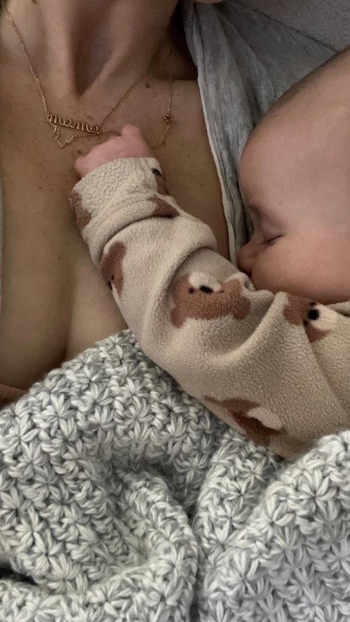 Instagram post by @ashleynope for Woolino. Caption reads: [...] with your sleep regression hacks 🥰💌....