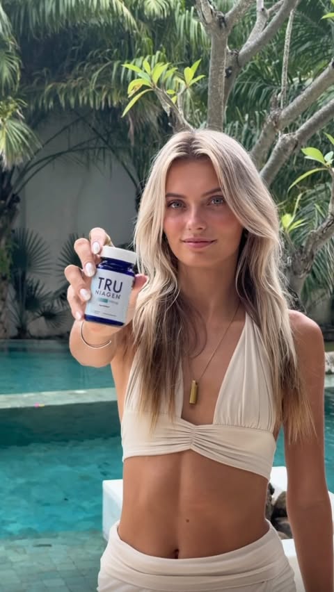 Instagram post by @nikki.neisler for TRU NIAGEN. Caption reads: Longevity is hot right now, with the market....