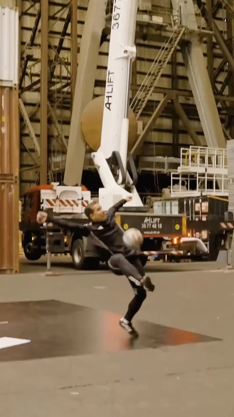 Instagram post by @pwgfreestyle for Guinness World Records. Caption reads: Highest altitude football dropped and controlled ⚽....