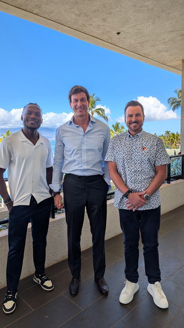 Instagram post by @gadgetsboy for Qualcomm. Caption reads: [...] and Chief Marketing Officer of Qualcomm....