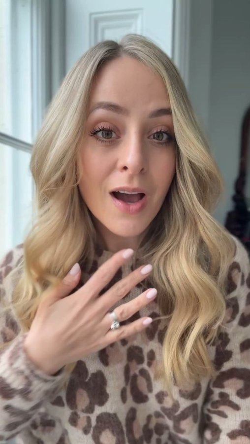 Instagram post by @fleurdeforce for Philip Kingsley. Caption reads: ad. One of the biggest changes I made to combat....