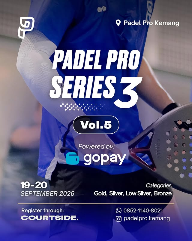 Instagram post by @padelpro.indonesia for GoPay Indonesia. Caption reads: [...] the court proudly powered by GoPay....