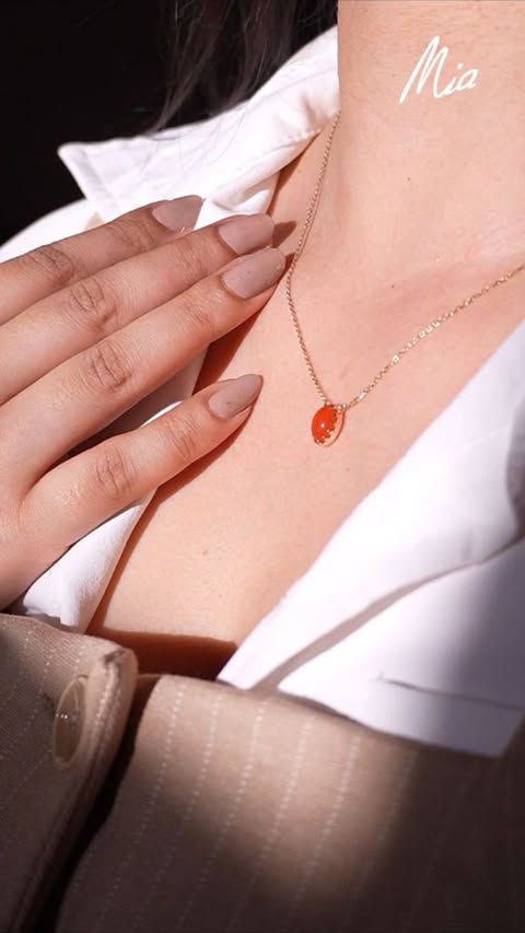 Instagram post by @sakshikeshwani_ for Mia by Tanishq. Caption reads: [...] and putting on my favourite @miabytanishq....