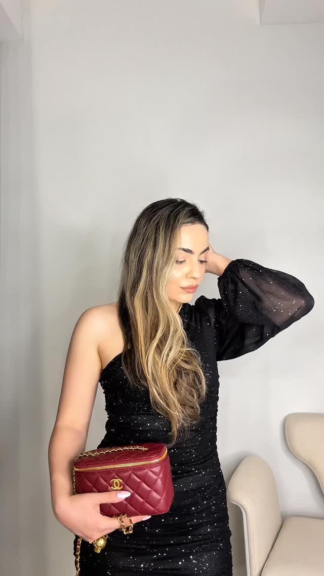 Instagram post by @zaalishvili_zalina for Dressin. Caption reads: Invitation link: https://goo.su/X4Upf
Invitation....