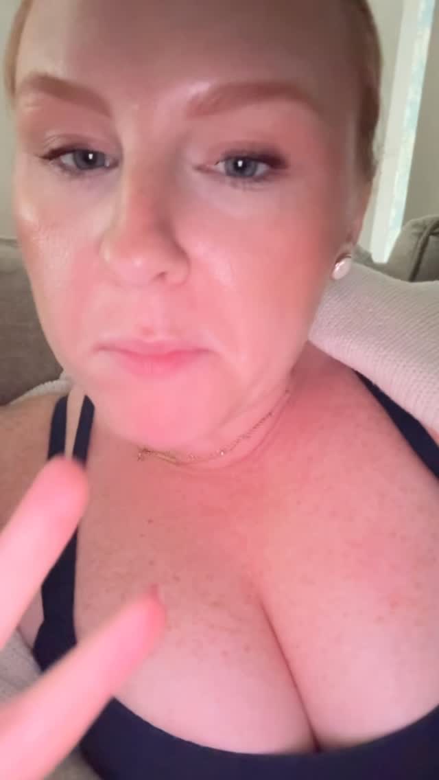 Instagram post by @rebecca_sue_watson for Jimmy Dean. Caption reads: @jimmydean honestly I’d love a good romantic....