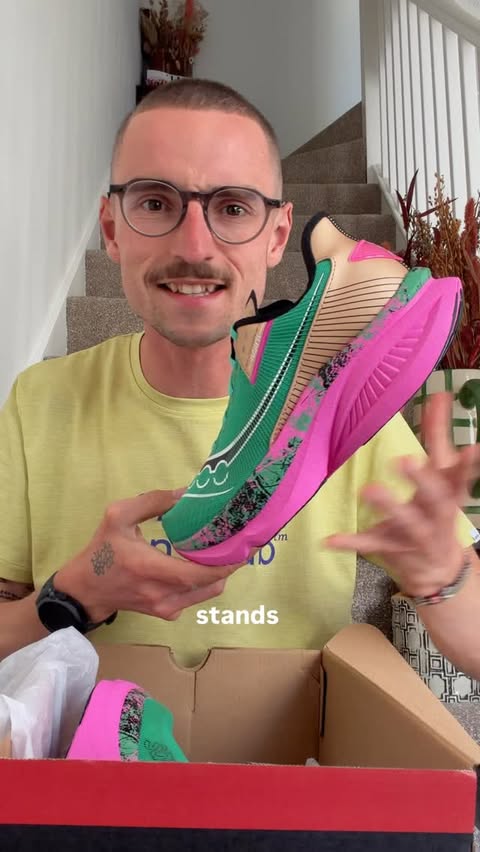 Instagram post by @ben_is_running for Saucony. Caption reads: @saucony_eu Azura- what we saying about this [...].