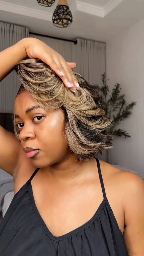 Instagram post by @joi_treezy for Arabella Hair. Caption reads: Love love a good bob wig @arabellahairofficial....