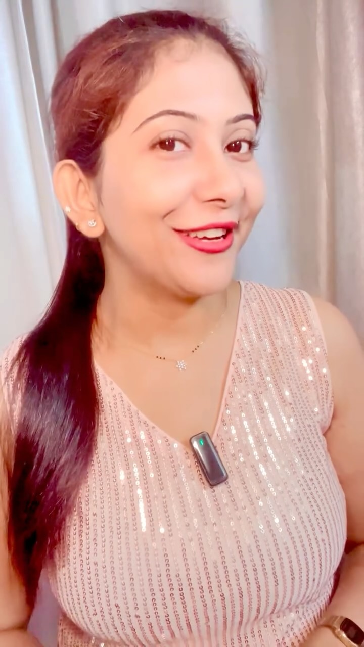 Instagram post by @poulami_ch_ for Pee Safe. Caption reads: I’m no longer scared of using public toilets 🚽....