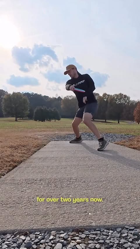 Instagram post by @isaacwrdg_19 for Vessi. Caption reads: The @vessi Stormburst has been my choice of disc....