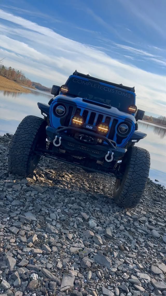 Instagram post by @zackstenstrom for DV8 Offroad. Caption reads: [...] - 555a 17x9 -12 offset #TeamTIS @dv8offroad....