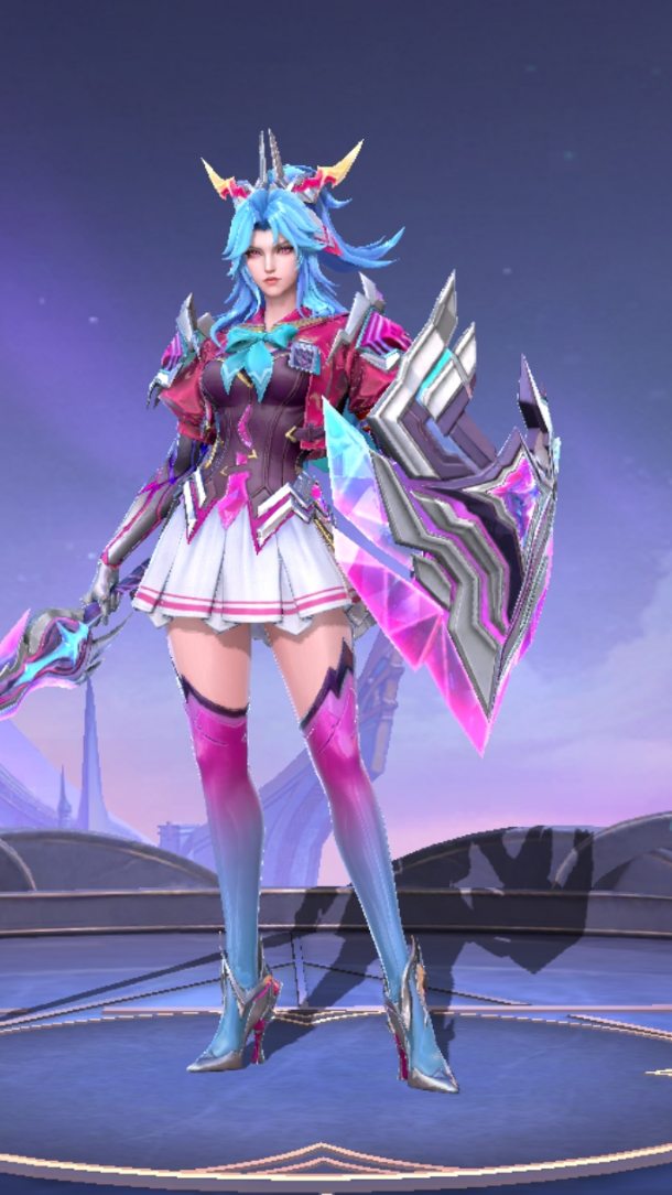 Instagram post by @fallsweetener for Mobile Legends: Bang Bang. Caption reads: Belajar Freya sambil nyoba skin Starlight....