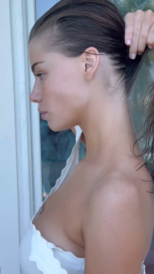 Instagram post by @kateli for Ford Models. Caption reads: no makeup self tapes during work be like :).