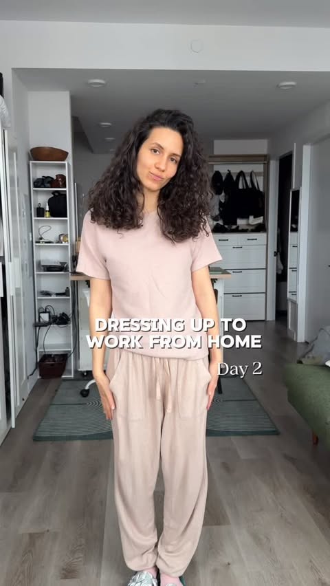 Instagram post by @ramiliaup for YUNOGA SPORTS. Caption reads: [...] #homewear #dressingup #yunoga #yunogasports.