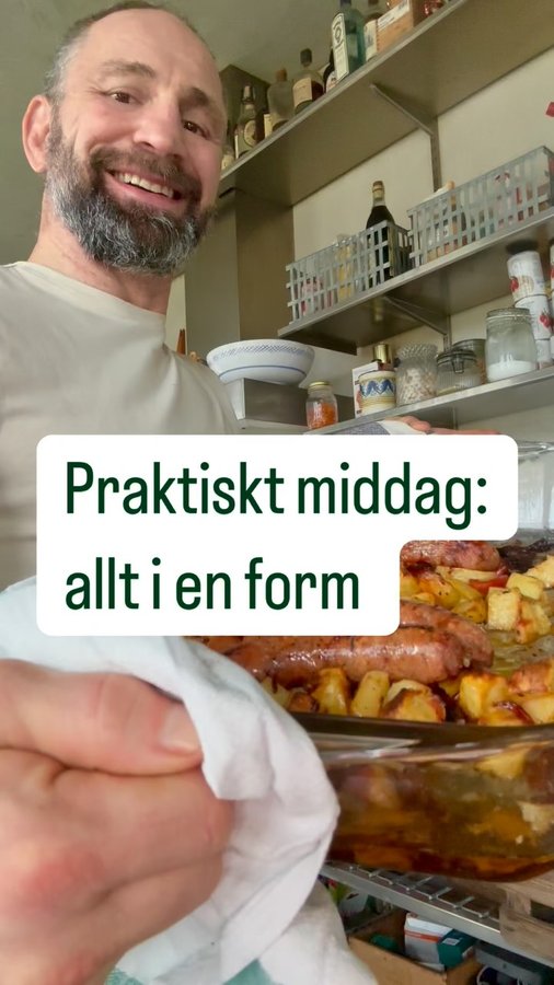 Instagram post by @1paolo2 for Robertos Shop. Caption reads: Allt i en form: salsiccia e patate al forno....