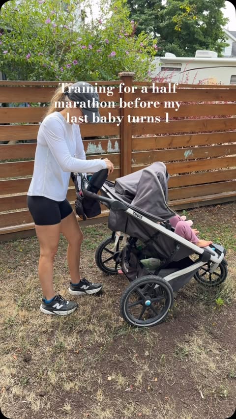 Instagram post by @kristinab.pt for lululemon. Caption reads: [...] around 4-5 months postpartum with @lululemon....