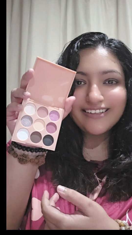 Instagram post by @lareinevlogs for I Dew Care. Caption reads: IPSY November Original Bag Unboxing ✨ Paint The....