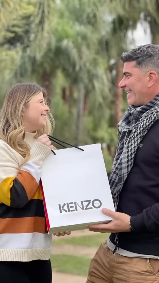 Instagram post by @malepozzobon for KENZO Parfums. Caption reads: FELIZ DÍA PA @guillepozzobon TE AMO! @kenzoparfums....
