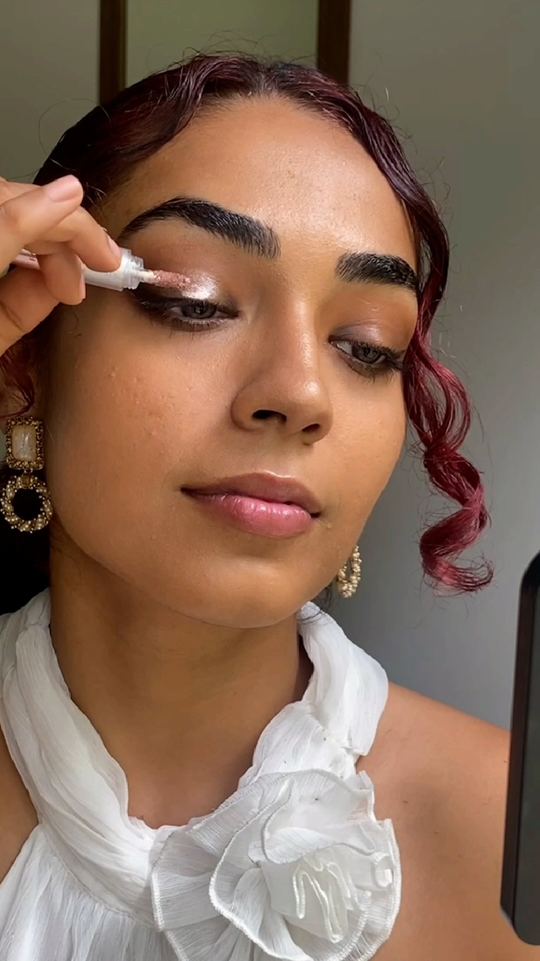 Instagram post by @hhbomberr for Pantaloons. Caption reads: Did I just find makeup that loves my skin back?....