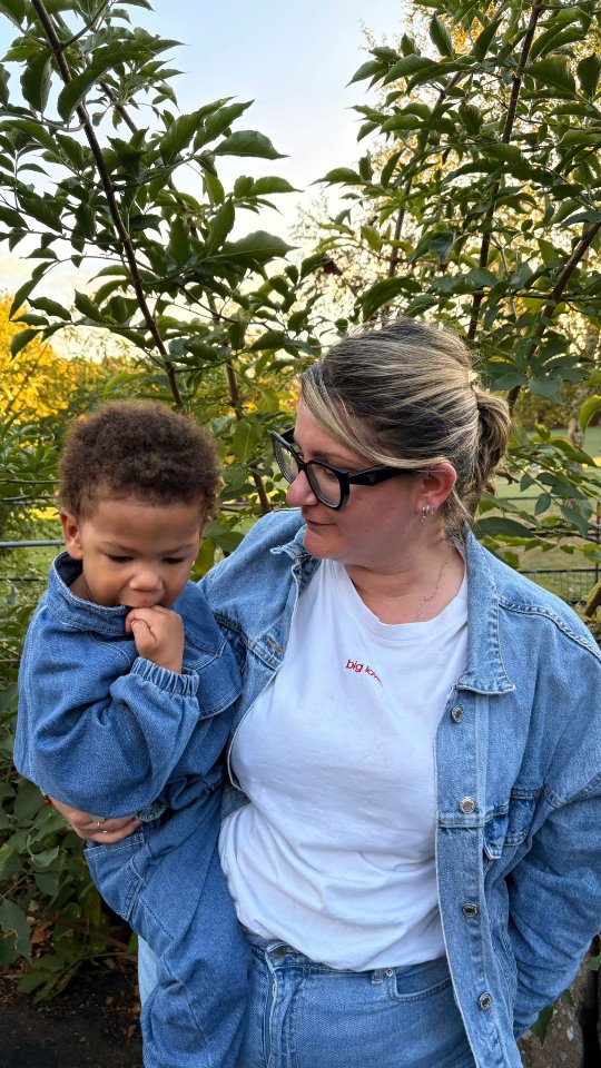 Instagram post by @harmonille for MiniOlie. Caption reads: Golden hour at @manor_house_gardens

Just a....