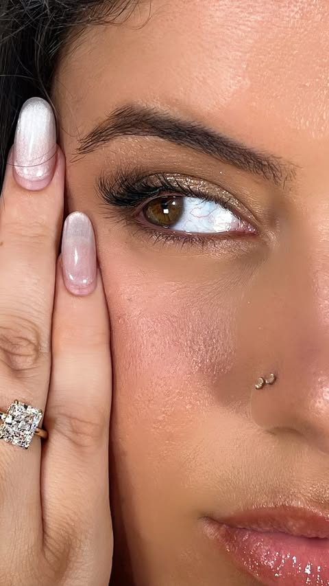 Instagram post by @saoudyy_ for SHE SAID YES Jewelry. Caption reads: [...] SESI206-1 #shesaidyesweddingday....