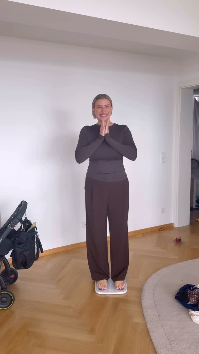 Instagram post by @leoniepaula for Shape Republic. Caption reads: Anzeige | Gewichts Update ⚖️ 
Am Anfang meiner....