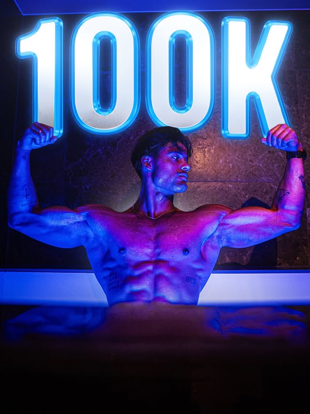 Instagram post by @kajprins for YoungLA. Caption reads: [...] giftcards and 5 x €100,- @youngla giftcards.....