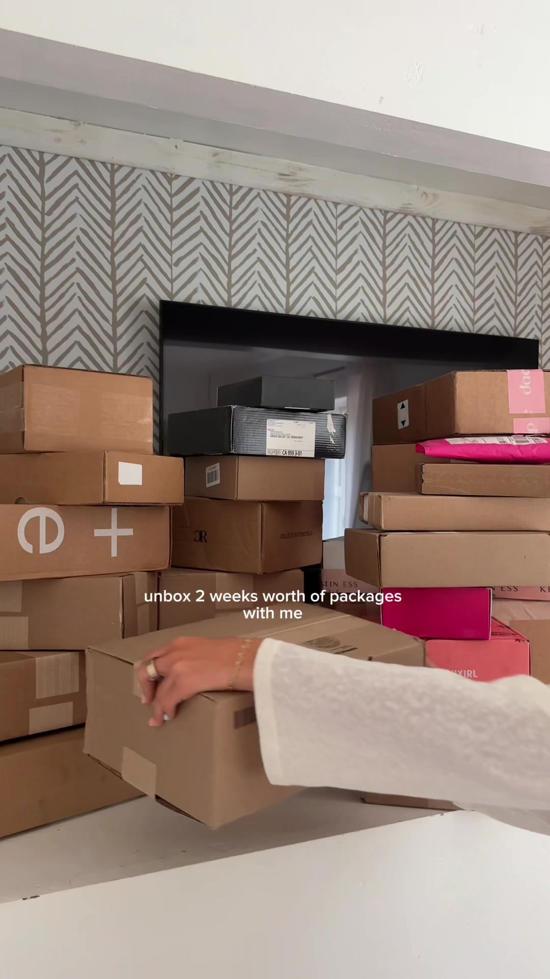 TikTok post by @emmybucher for Dae Hair. Caption reads: [...] #haul #beauty @Shark Beauty @Dae Hair....
