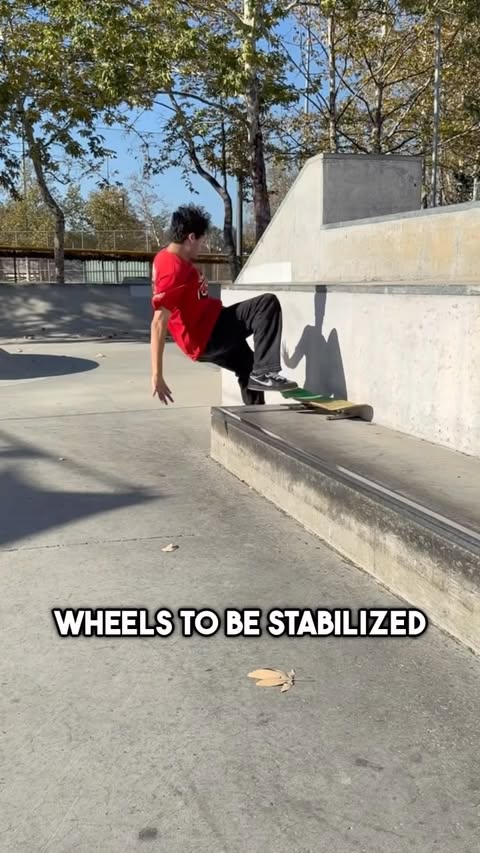 Instagram post by @_johnnyringer_ for HOVERAir. Caption reads: [...] skateboard without wheels? Checkout the....