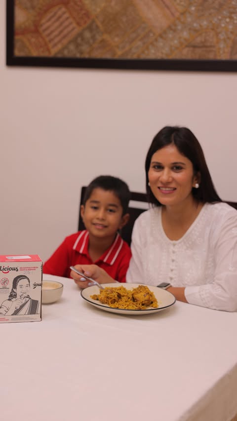 Instagram post by @ayanandmumdiaries for Licious. Caption reads: [...] for my family? That’s why I choose....