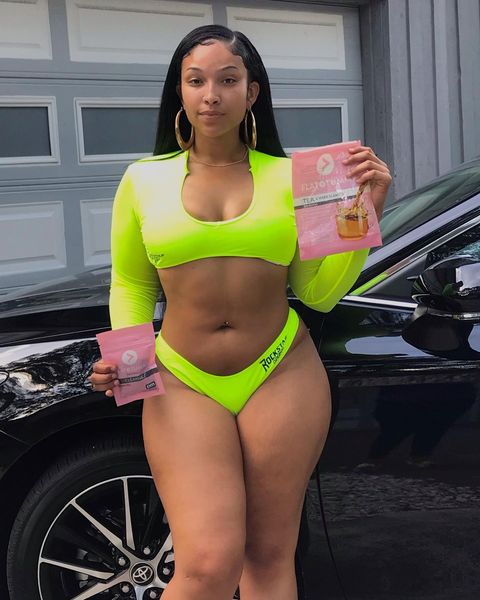 Instagram post by @dreeaamneema for Flat Tummy Co. Caption reads: #ad summer heat calls for crop tops and....