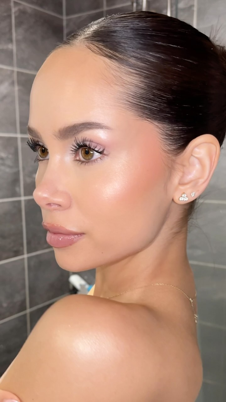 Instagram post by @jennatanisha for CAIA Cosmetics. Caption reads: Advertisement @garniernordics Ariana Grande Oscars....