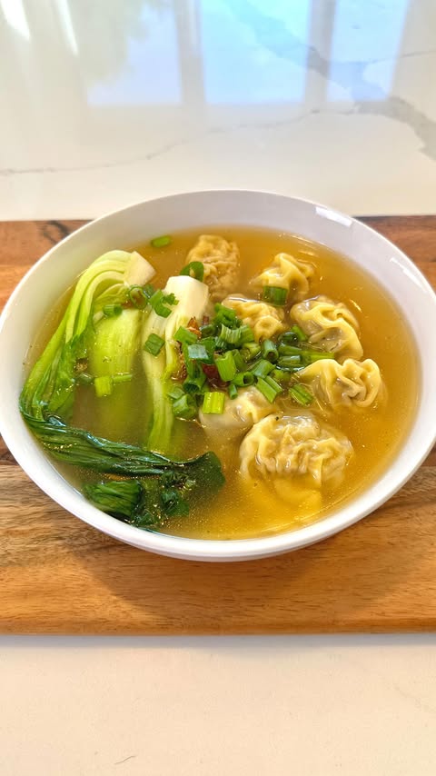 Instagram post by @chelsealynhome for Kikkoman USA. Caption reads: The kids were craving some Chinese Wonton Soup for....
