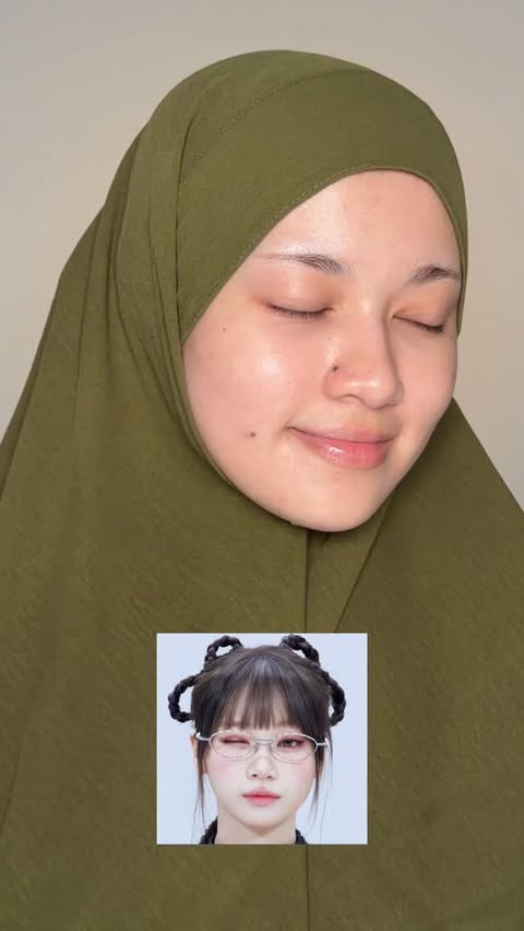 Instagram post by @nanatjdnn for Glad2Glow Malaysia. Caption reads: finally hoping on this trend hehehe! nak glowy....