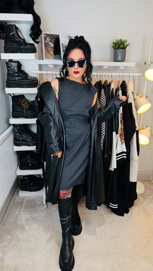 Instagram post by @itsmelaurenv for Retro Stage. Caption reads: RETROSTAGE Try on haul 🛍️🏁 Which outfit is your....