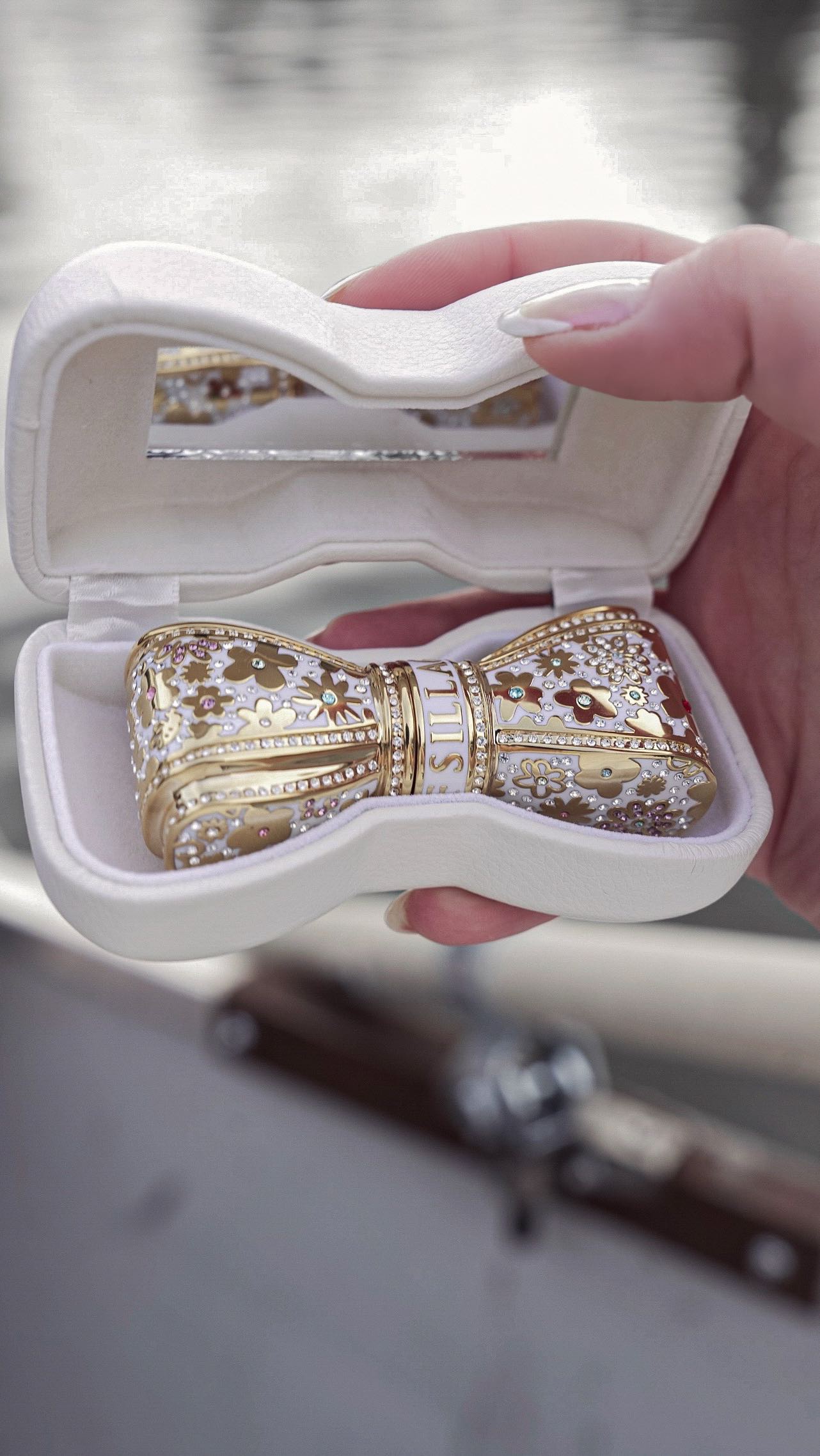 Instagram post by @tamta.iremashvili for House Of Sillage. Caption reads: From the hands of @houseofsillage 
Whispers of....