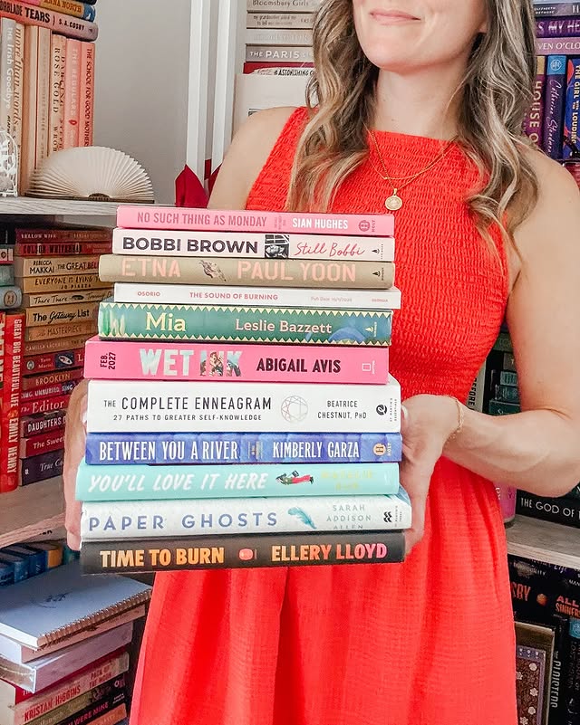 Instagram post by @booknerdalie for Dutton Books. Caption reads: BOOKMAIL MONDAY 💌📚 omg guys where even to begin!....