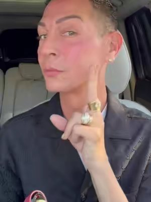 TikTok post by @btypep for ZdeerHealth. Caption reads: SNATCHED!! #zdeer #Facialcare #Redlighttherapy....