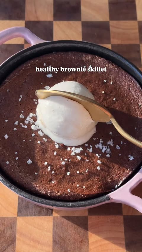 Instagram post by @healthynumnumblog for Organika. Caption reads: [...] and so easy to make! I love adding in....