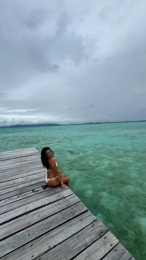 Instagram post by @carbsmakeitokay for Wise. Caption reads: [...] easiest way to do that was through my....