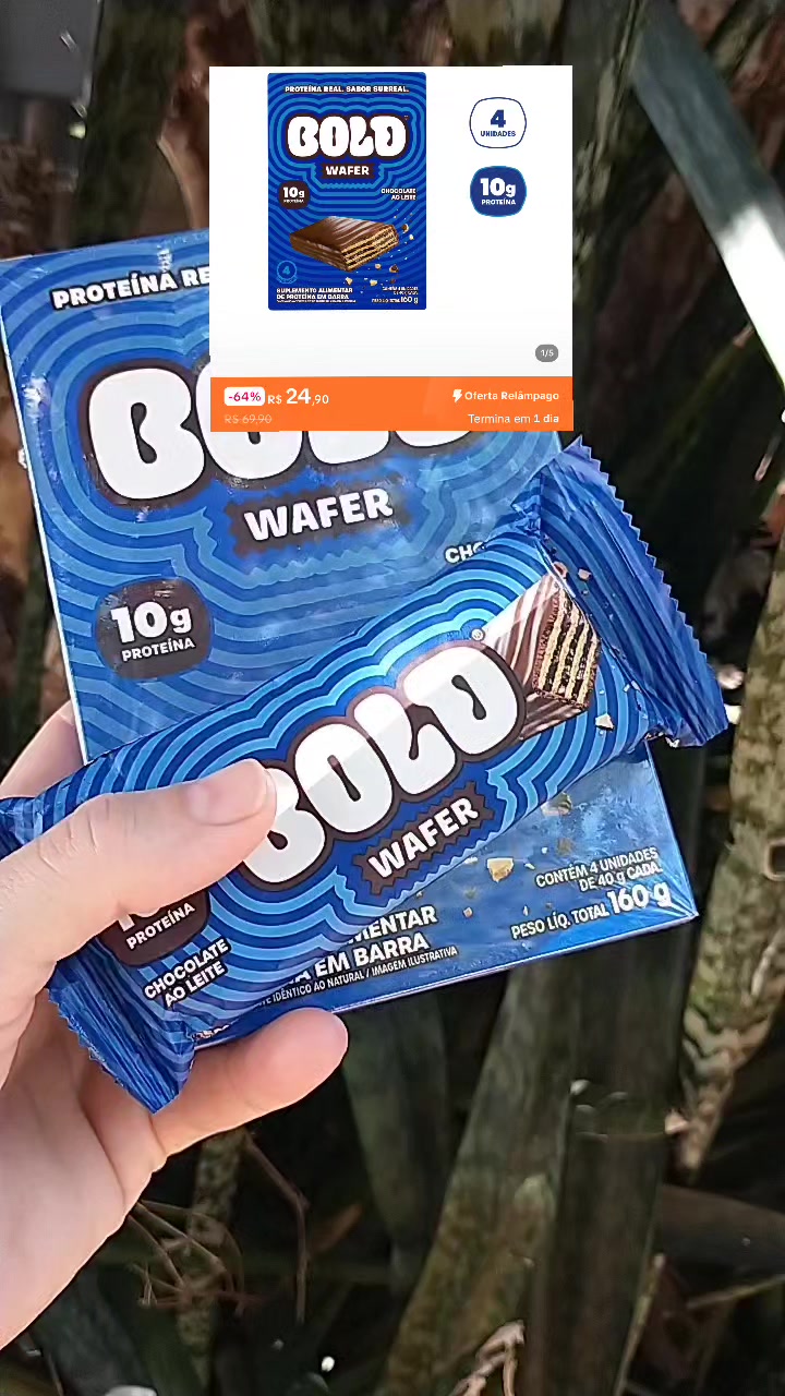 TikTok post by @srsprodutosonline for BOLD SNACKS. Caption reads: [...] #academia #proteína @BOLD SNACKS.