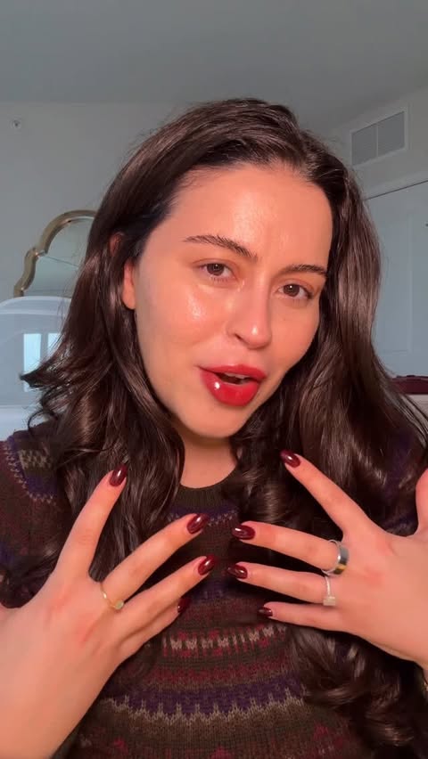 Instagram post by @nagam_z for Yepoda. Caption reads: The way I’m wearing “makeup” now as a new....