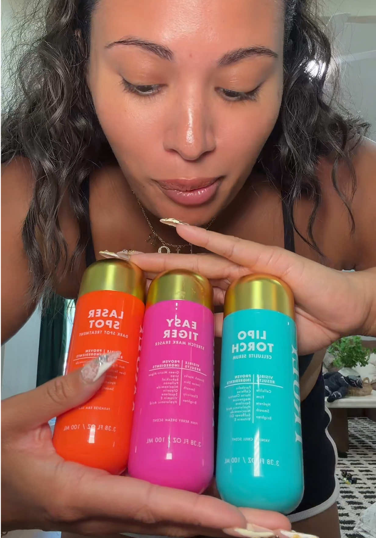 TikTok post by @brooklynreviewsxoxo for Truly Beauty. Caption reads: [...] anddd feeling so confident 🥹🙂‍↔️🩷 @Truly....