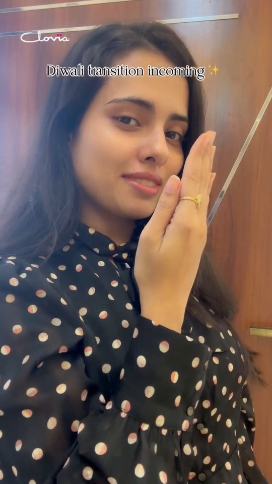 Instagram post by @prolificpalette for Clovia. Caption reads: Diwali khatam ho jayegi par ghar ki safai nahi....