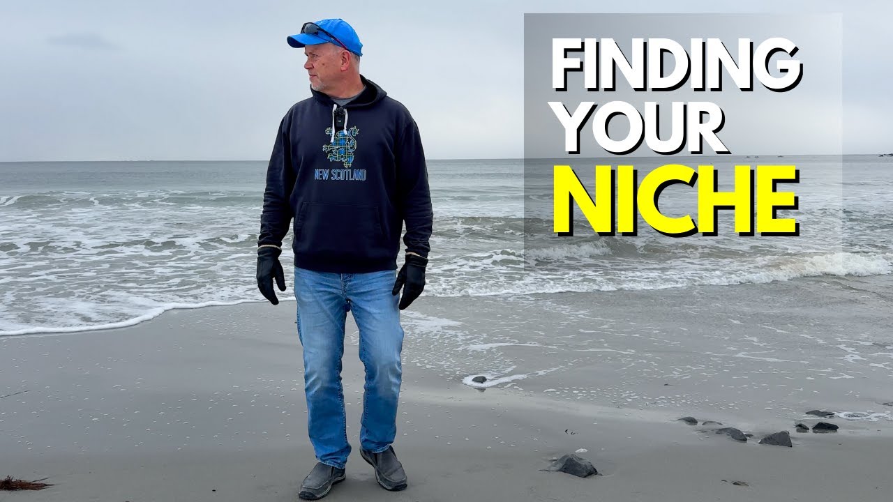 YouTube post by @RobtheMaritimer for vidIQ. Caption reads: Struggling to find your Youtube Niche? This will....