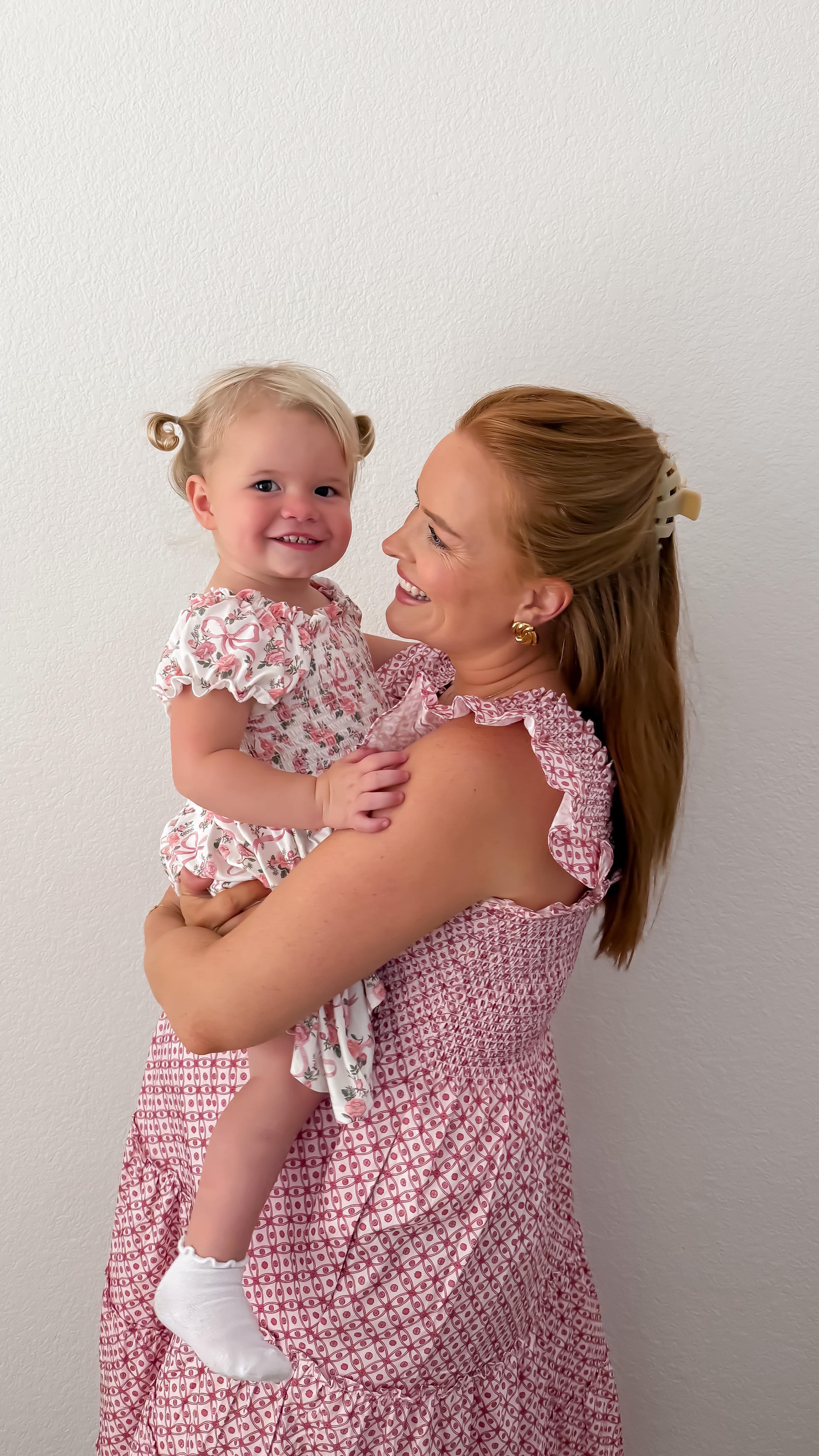 Instagram post by @hannahstemme for Dagne Dover. Caption reads: ALL YOU WILL NEED TO PACK IN YOUR HOSPITAL BAG👶🏼....