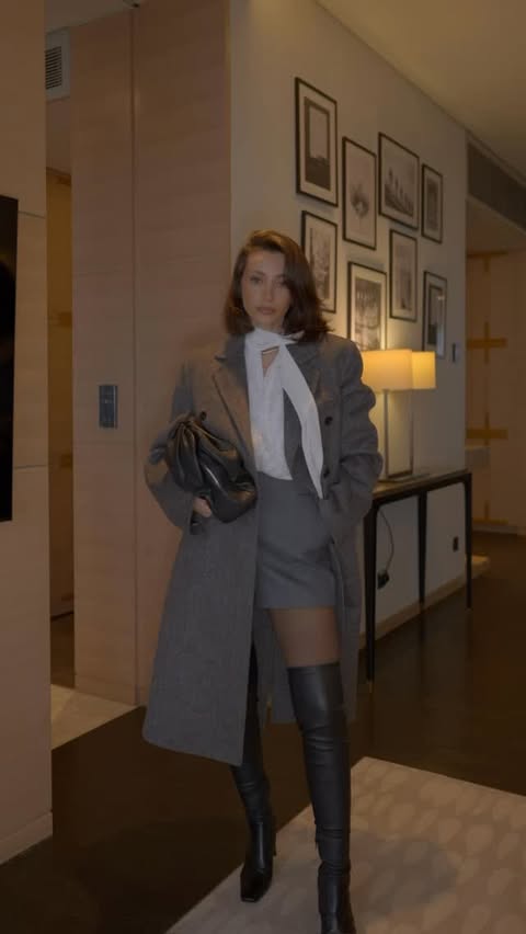 Instagram post by @ezgi.yay for MAX&Co.. Caption reads: Bugün Klasik, net ve zamansız. ⏳ reklam Gömlek @hm....