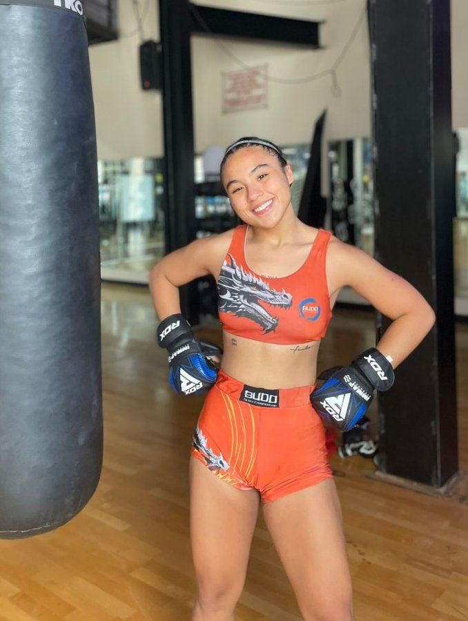 Instagram post by @dizabal26 for RDX Sports. Caption reads: Acompañándome siempre #rdxmx 🔥 @rdx_sportsmx /....