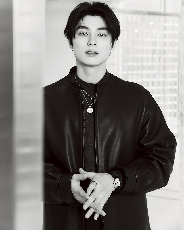 Instagram post by @k__y__o__y__a.h for CHANEL. Caption reads: @chanelofficial 
DREAM CHASER（ドリーム....